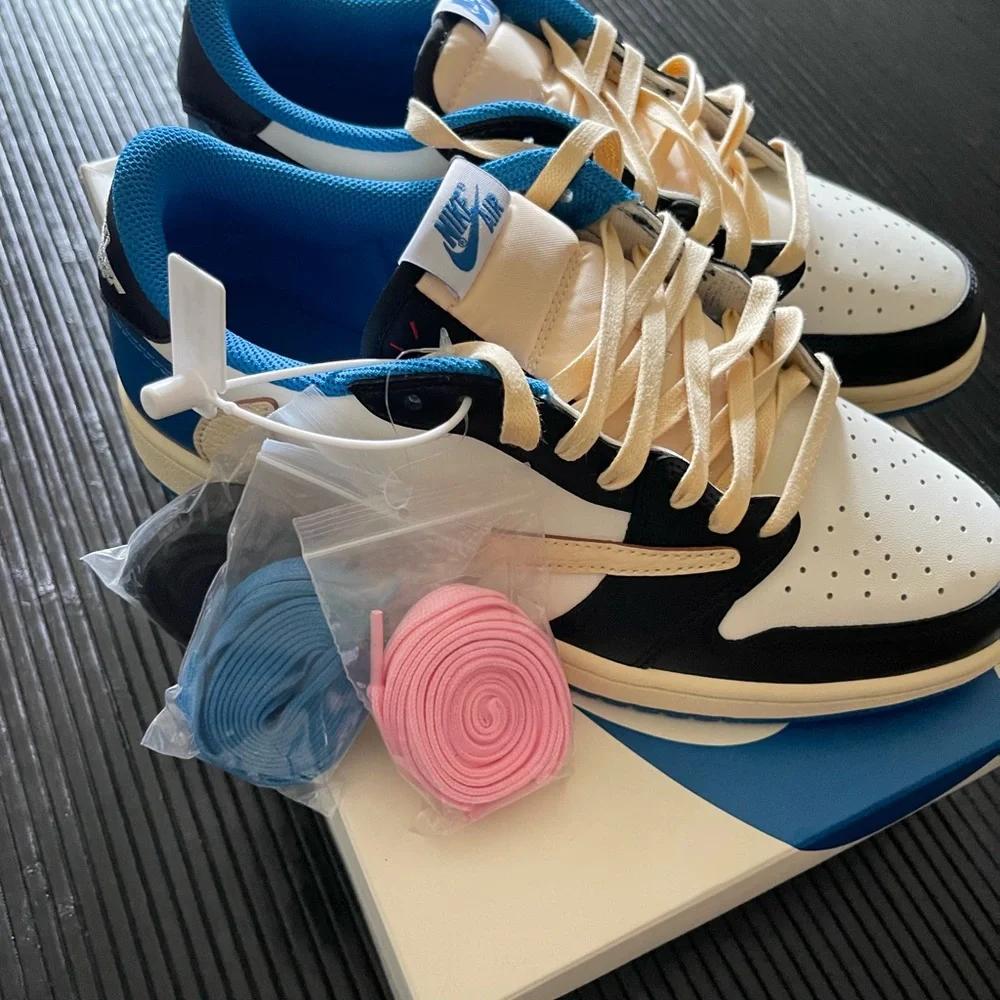 Jordan 1  retro style with Travis Scott - Picture 3 of 8